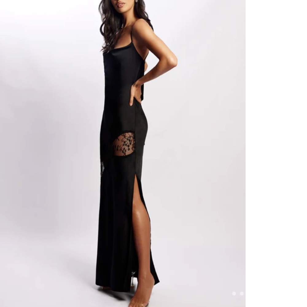 Meshki CHANDRA
Lace Detail Satin Maxi Dress